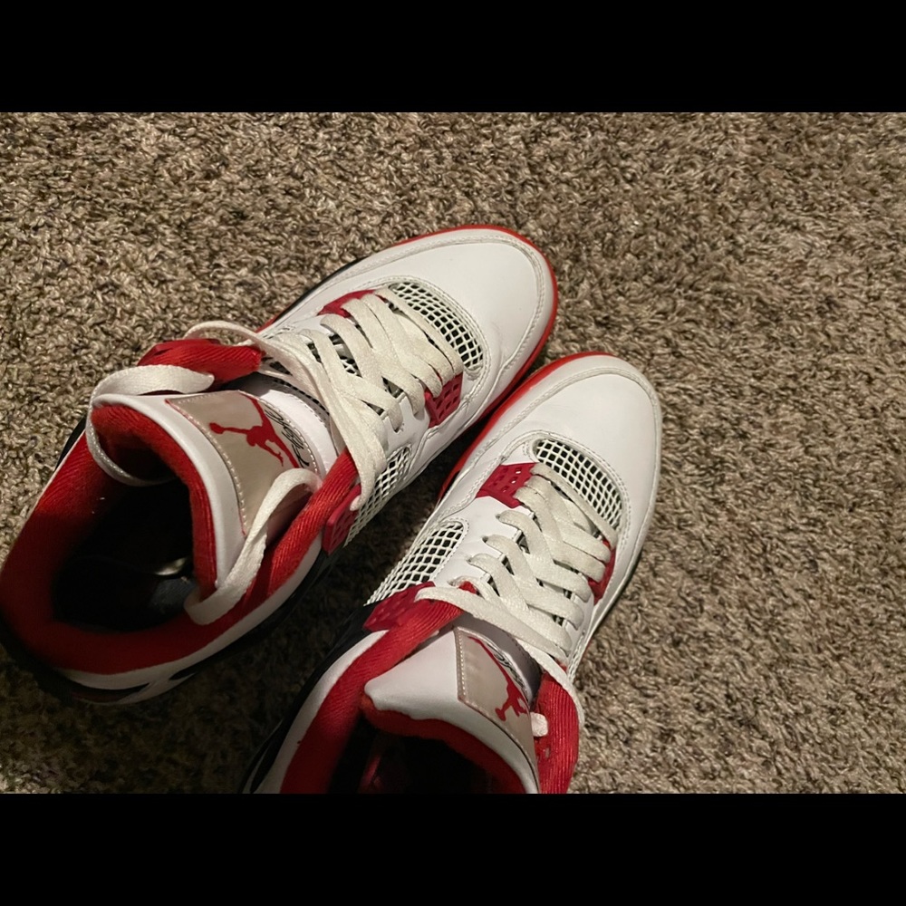 Jordan Retro 4 Fire Red
